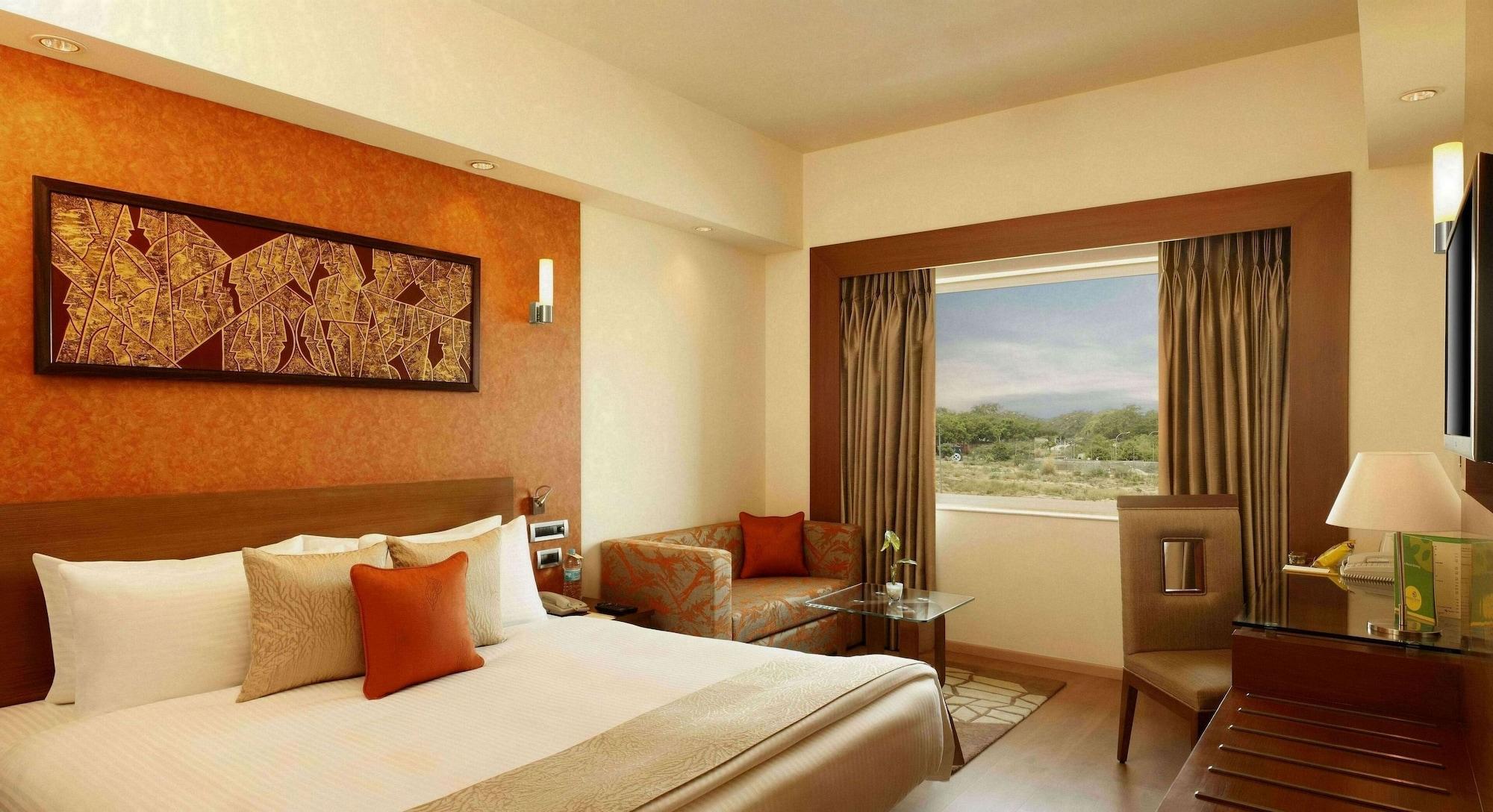 فندق ليمون تري بريمير مطار دلهي نيودلهي المظهر الخارجي الصورة A room at the Taj Bengal