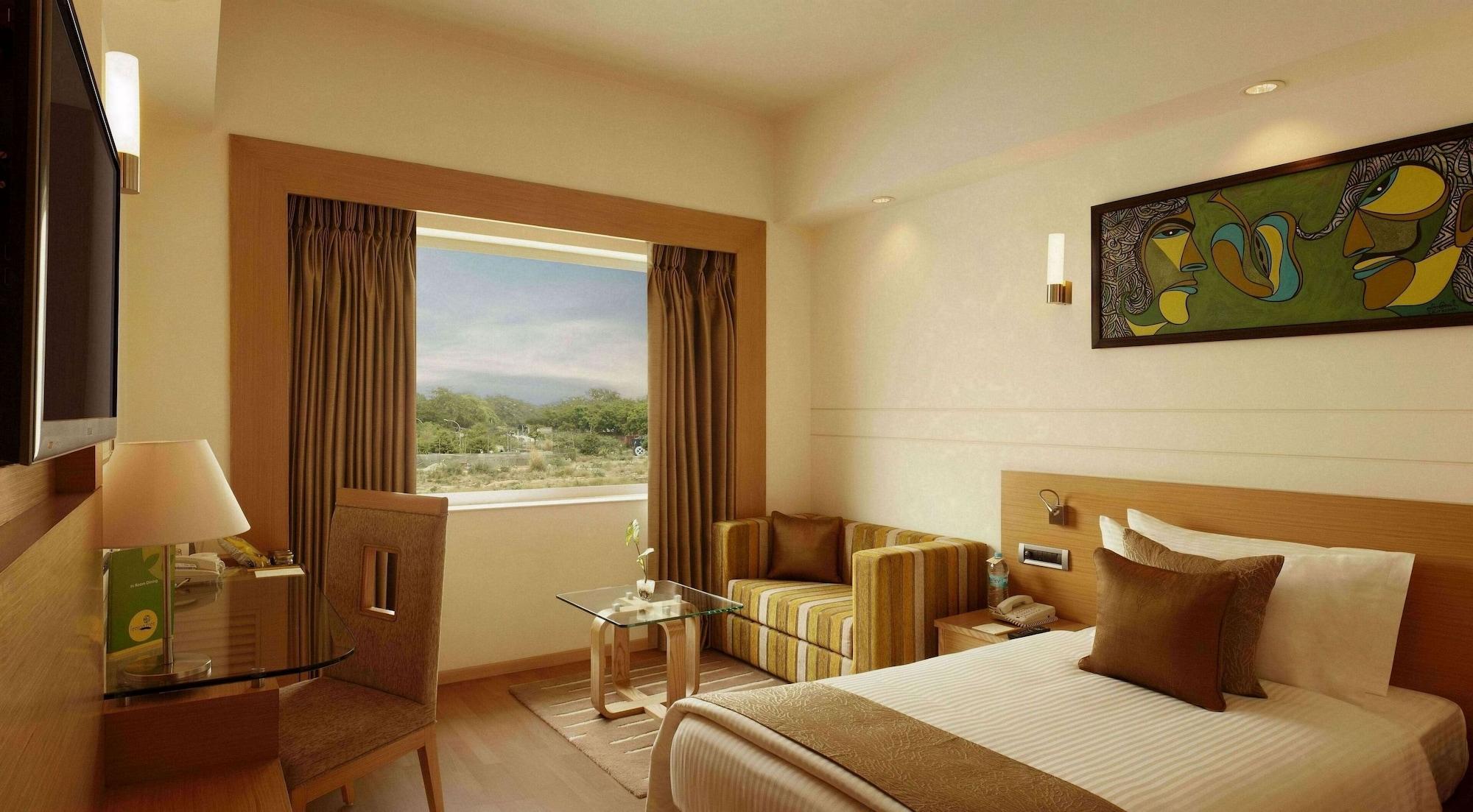 فندق ليمون تري بريمير مطار دلهي نيودلهي المظهر الخارجي الصورة A room at the Taj Bengal